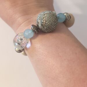 677 Chunky Blue Silver  and‎ Clear Beaded Stretch Bracelet